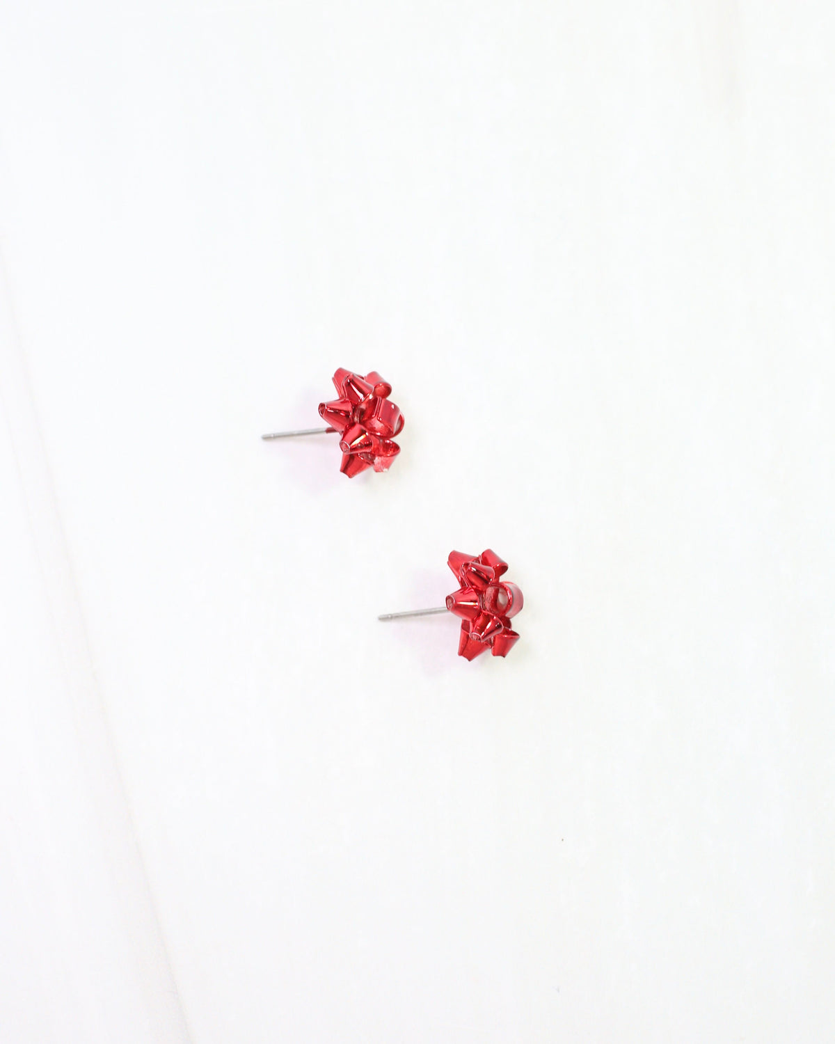 Let's Wrap Small Bow Stud Earring Red