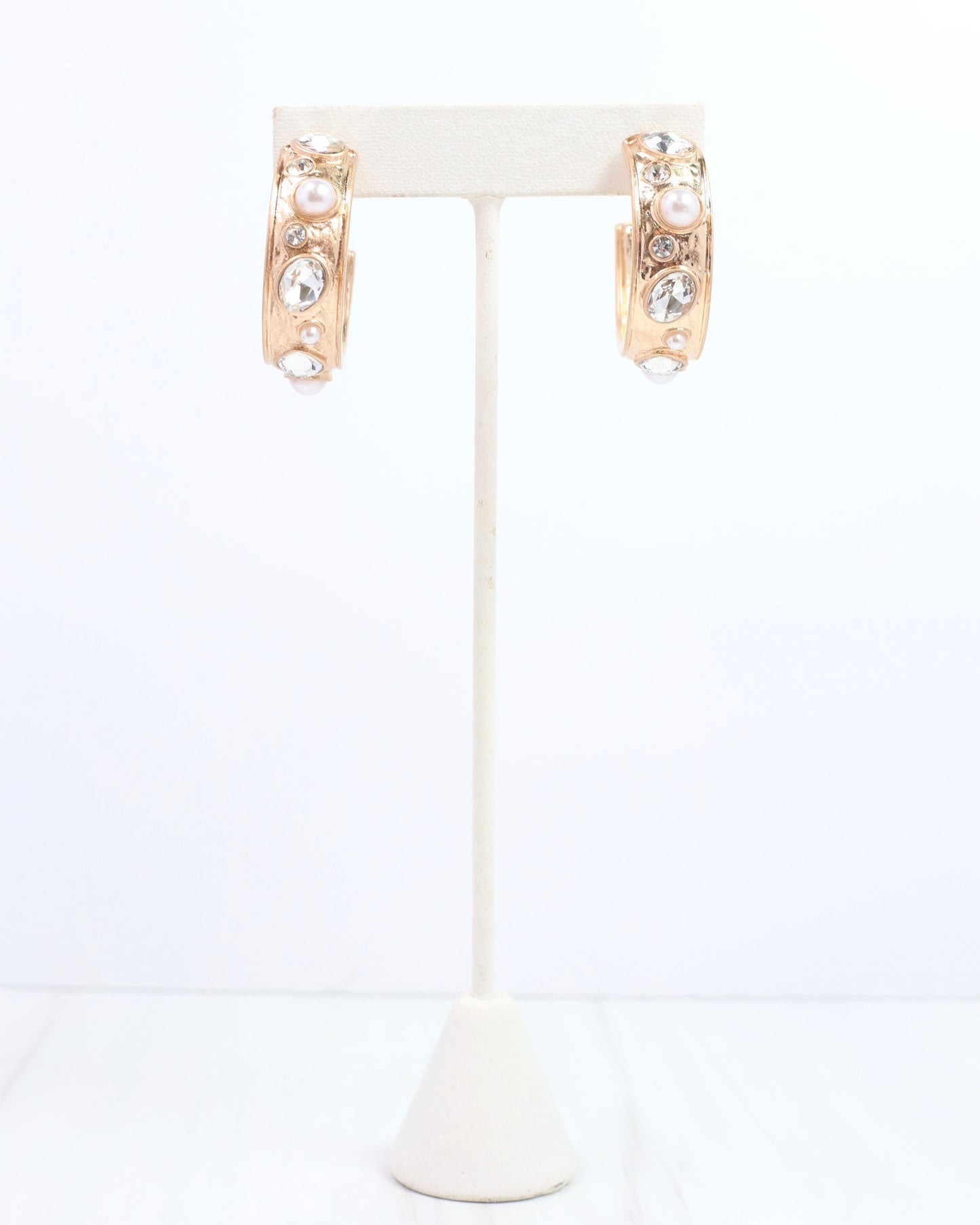 Julietta Hoop Earring Pearl