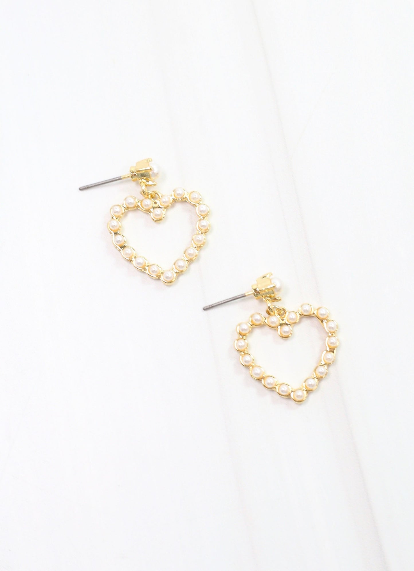 Tamina Pearl Heart Earring Ivory