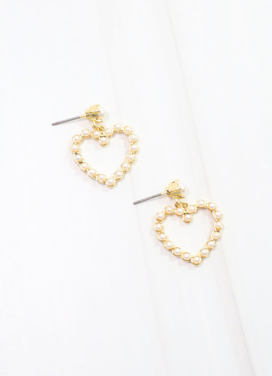 Tamina Pearl Heart Earring Ivory