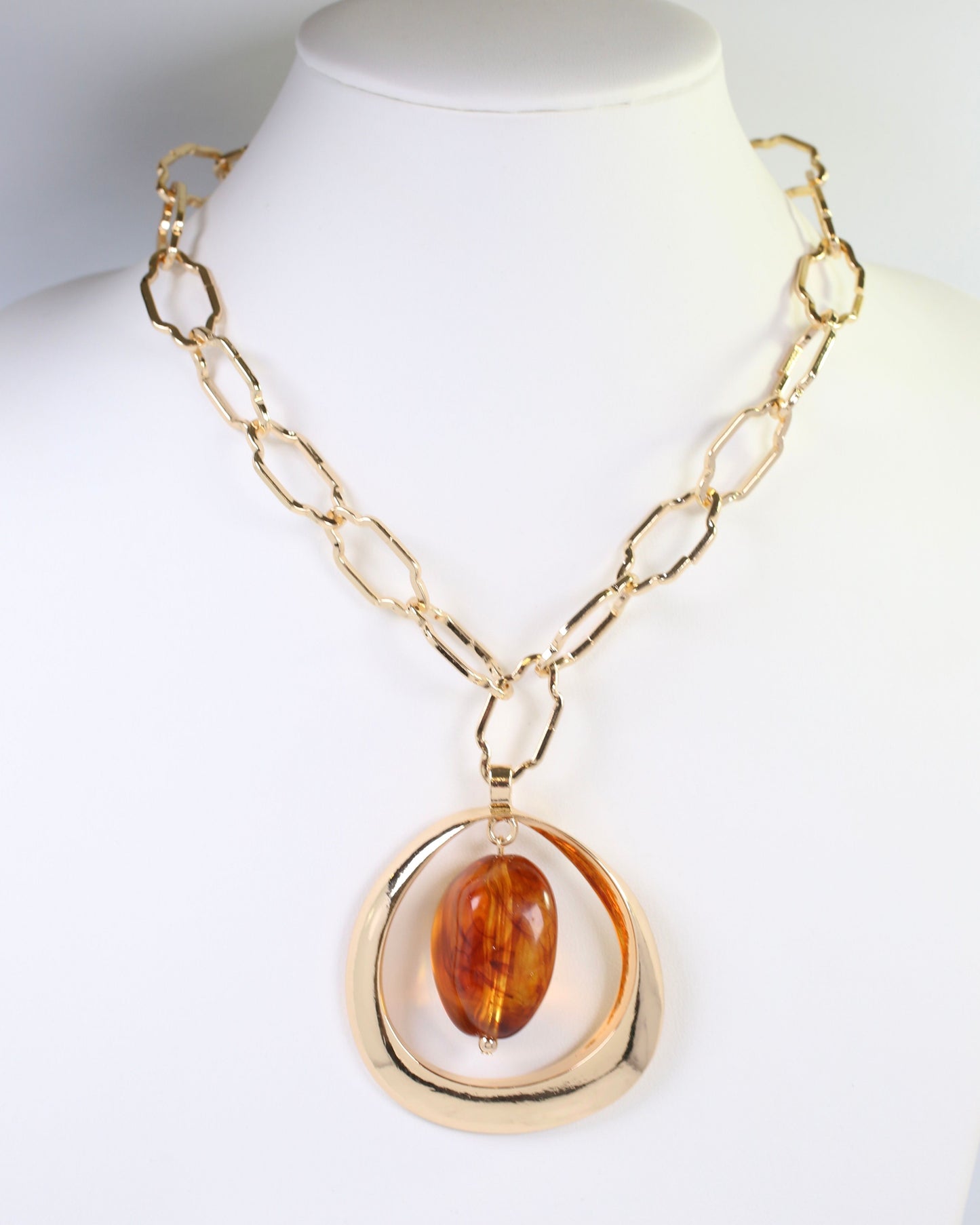 Amberly Oval Pendant Geometric Chain Necklace Gold