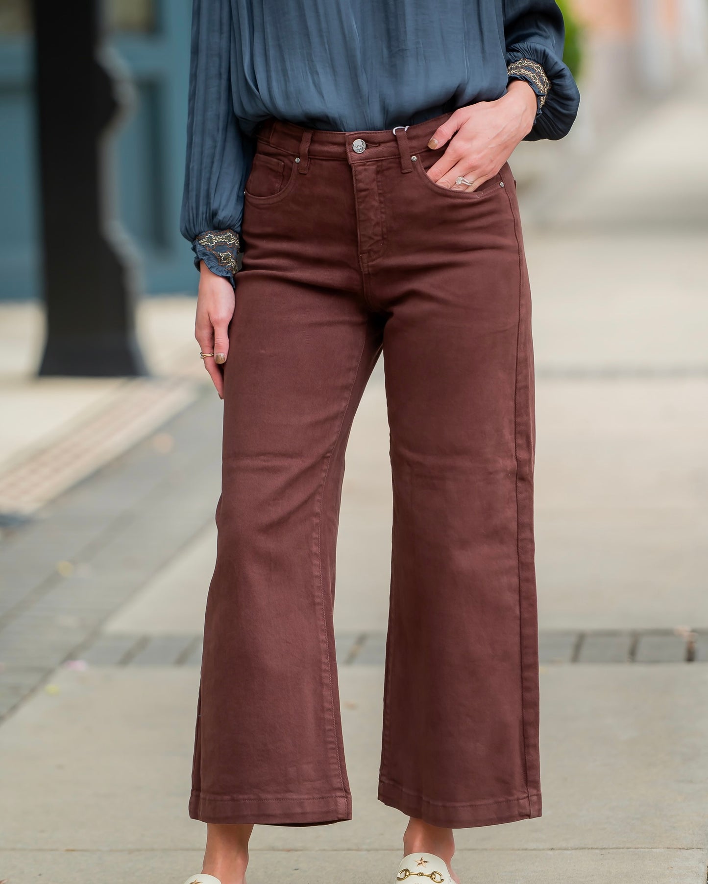 Veronica High Rise Crop Jean - Brown