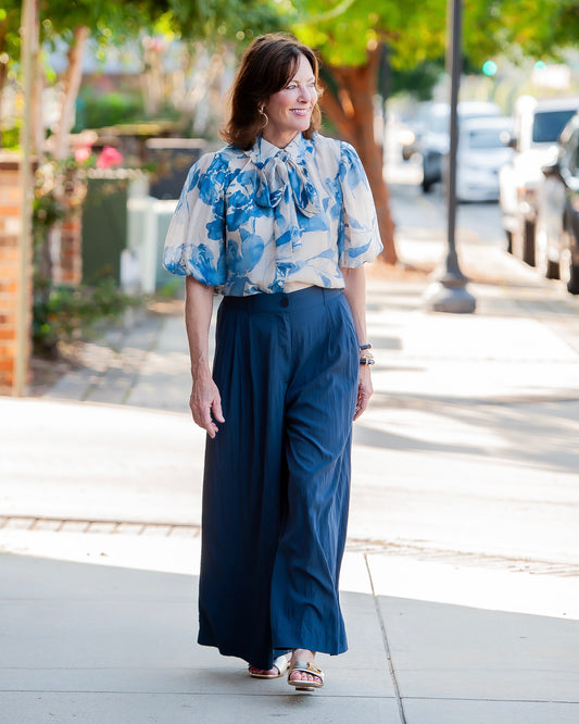 Martha Tuck Front Wide Crop Pants