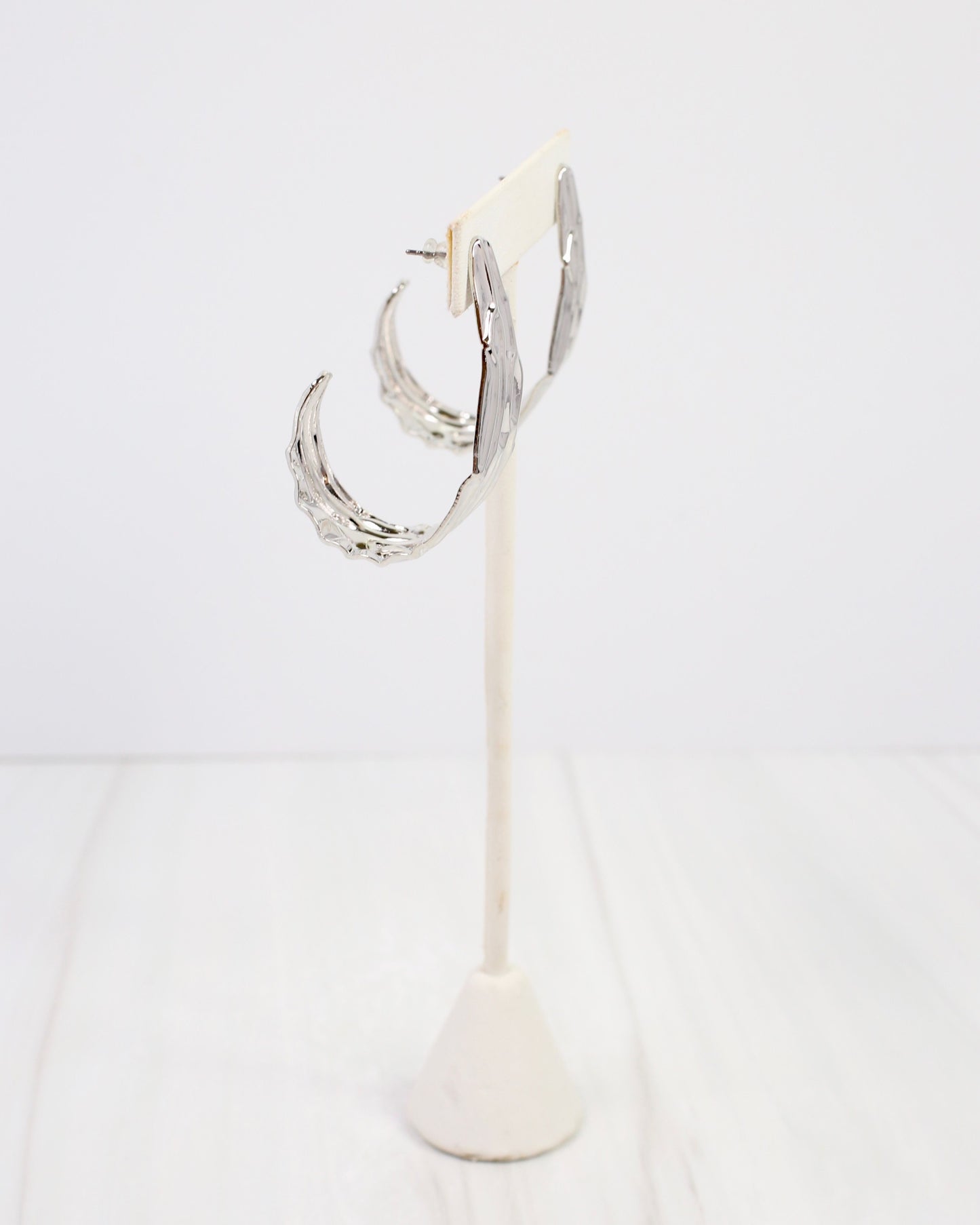 Livorno Textured Hoop Earring WR Silver