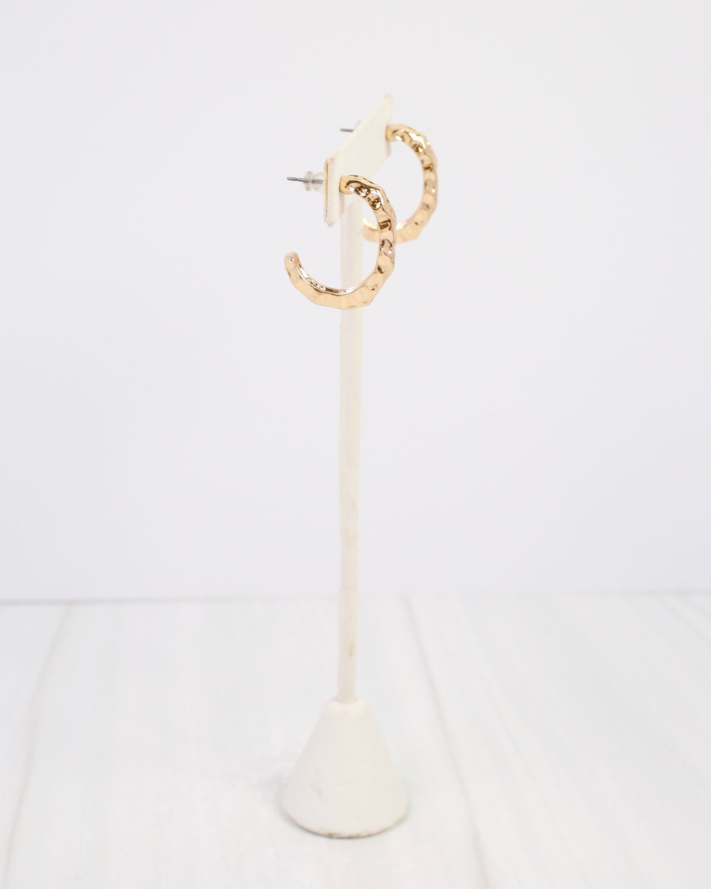 Taranto Hammered Hoop Earring Gold