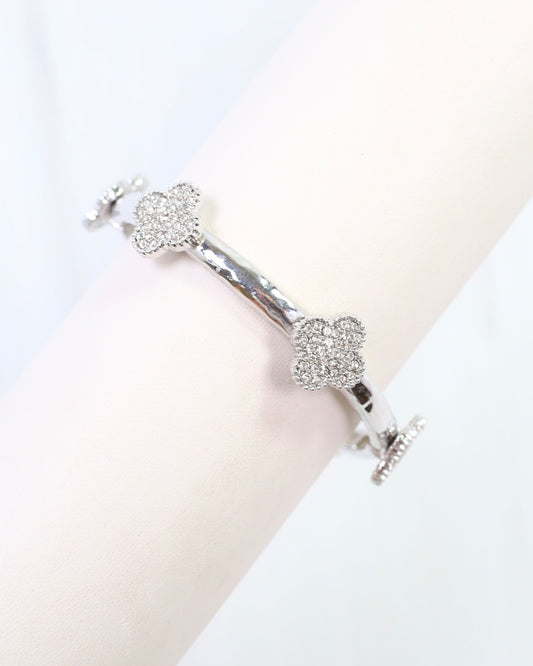 Dion CZ Clover Stretch Bracelet Silver