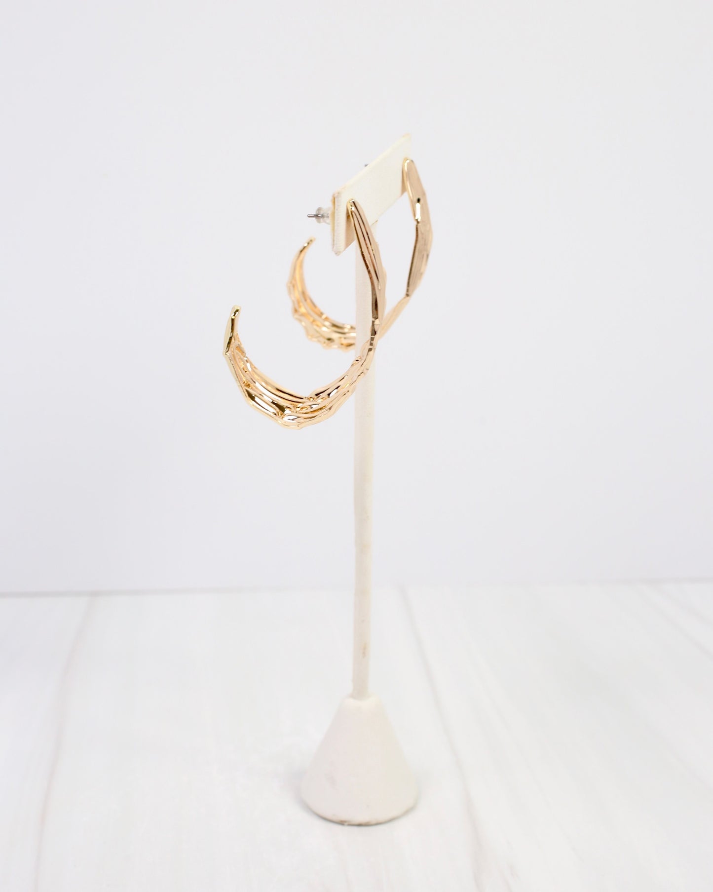 Livorno Textured Hoop Earring WR Gold