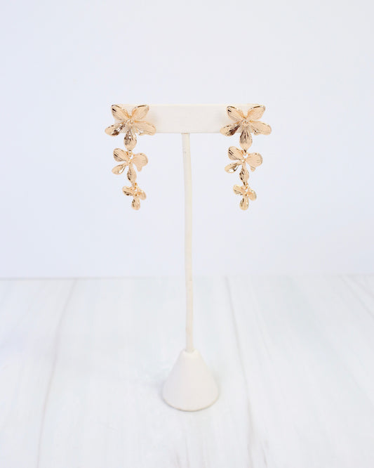 Peekskill Triple Flower Dangle Earring Gold