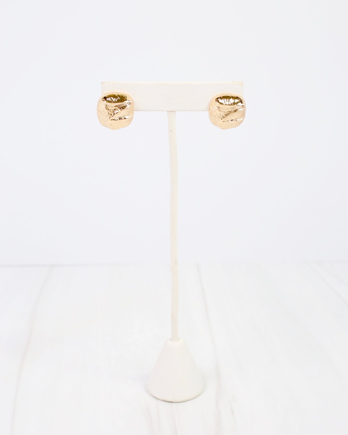 Bellefontaine Flower Bud Post Earring Gold