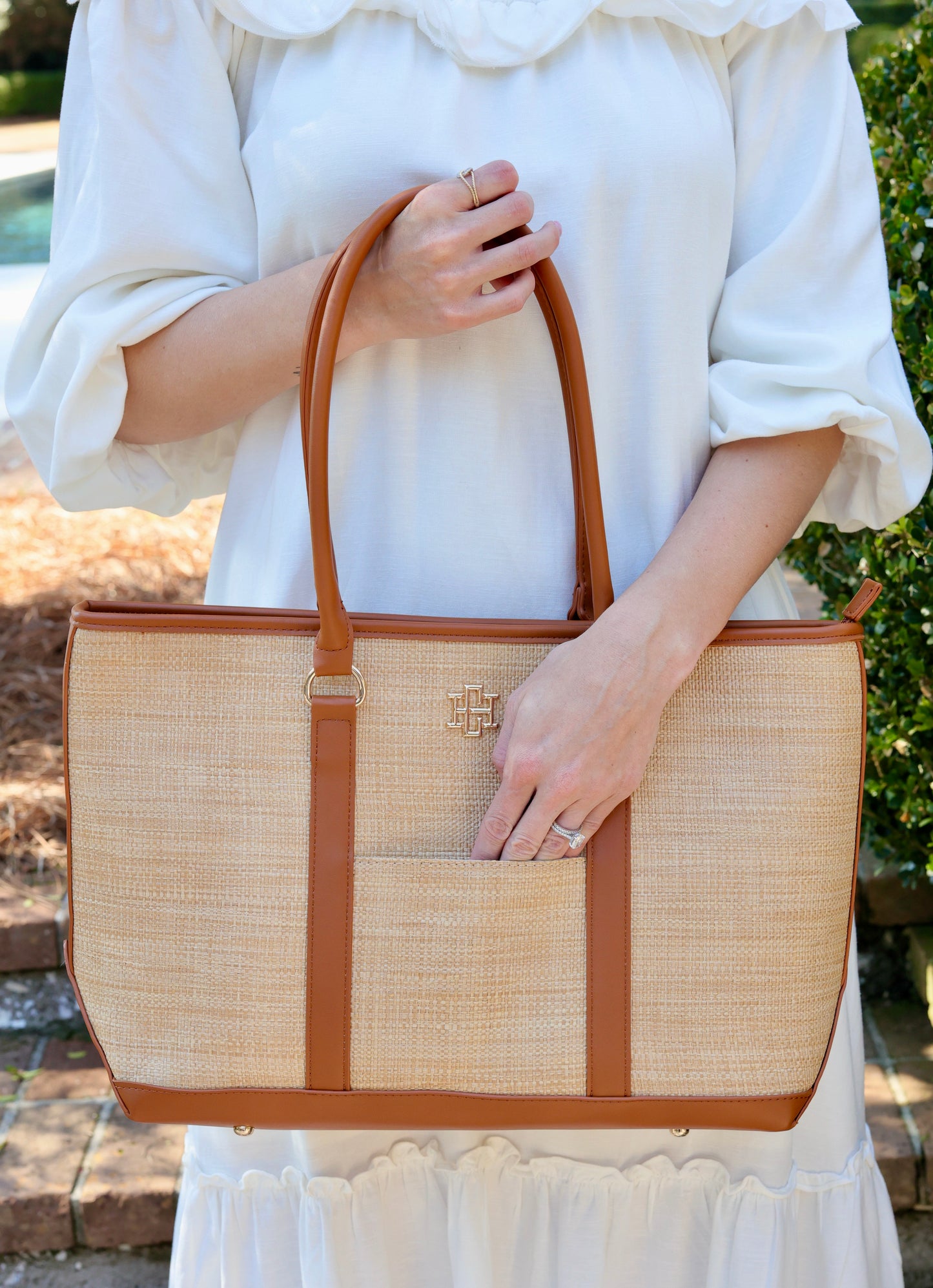 Greyson Tote Natural Camel