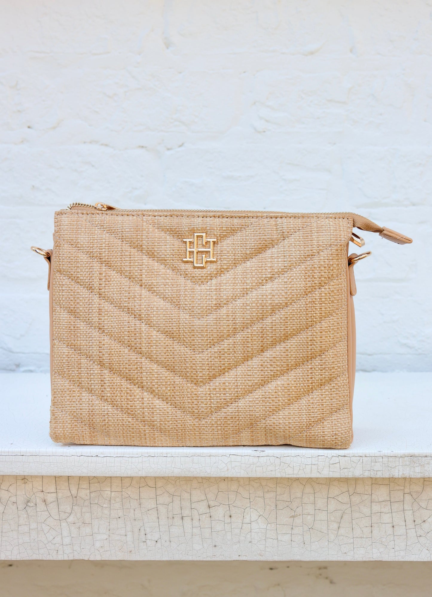 Ariana Crossbody Natural V Quilt