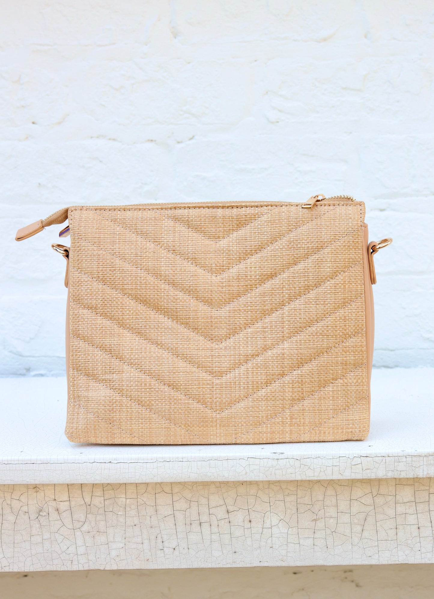 Ariana Crossbody Natural V Quilt