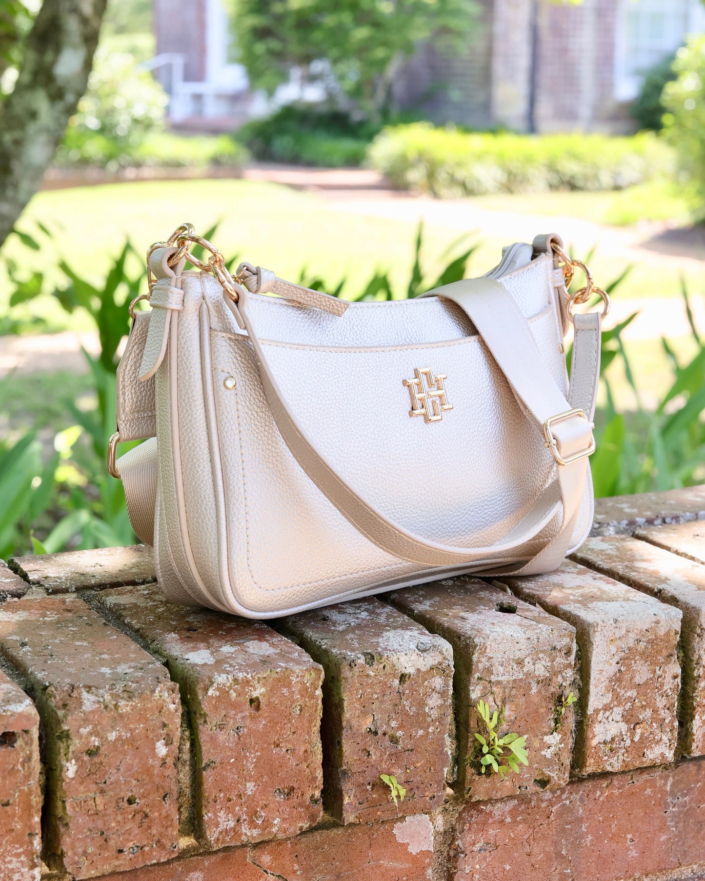 Paxton Crossbody with Pockets Pearl PB