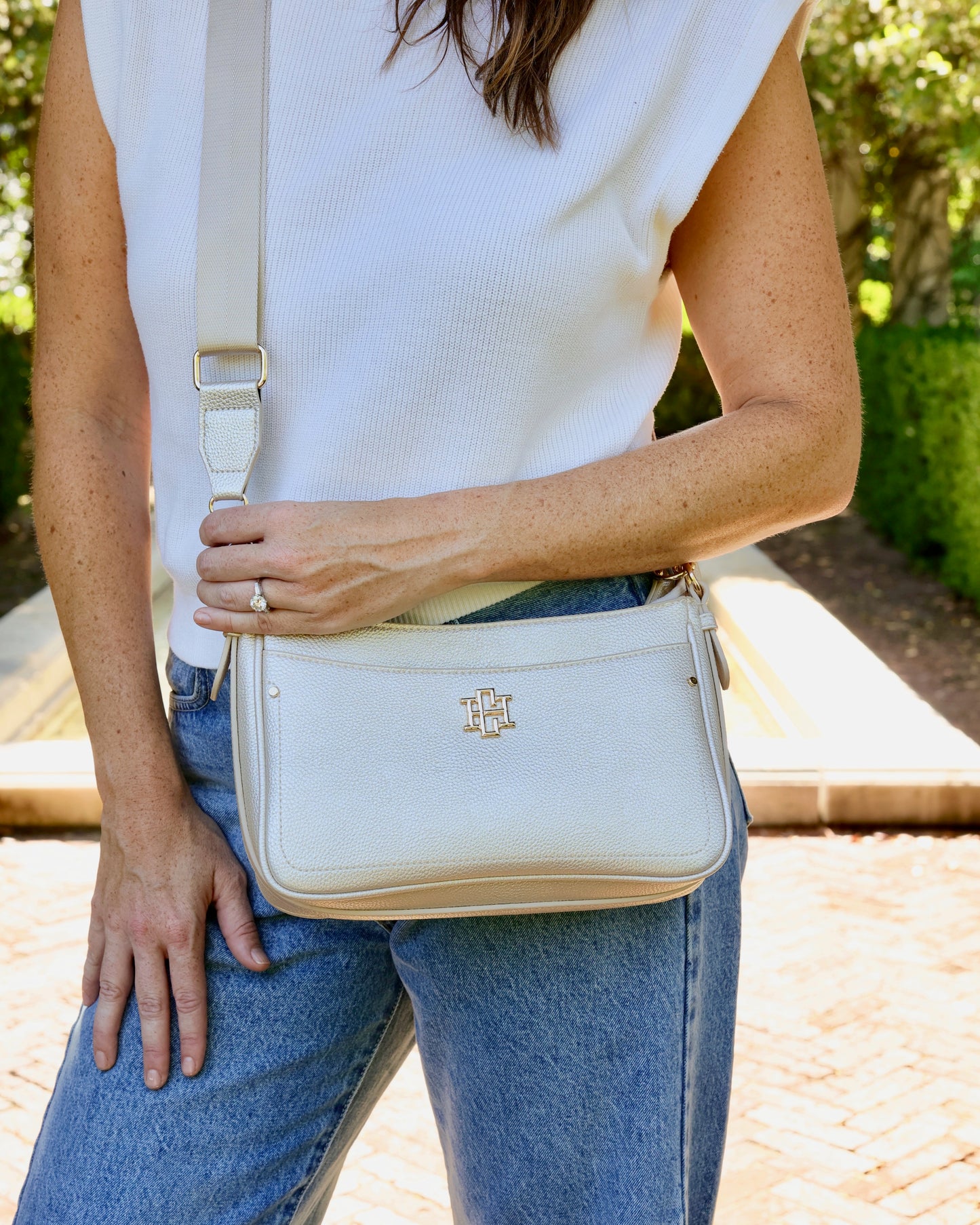 Paxton Crossbody with Pockets Pearl PB
