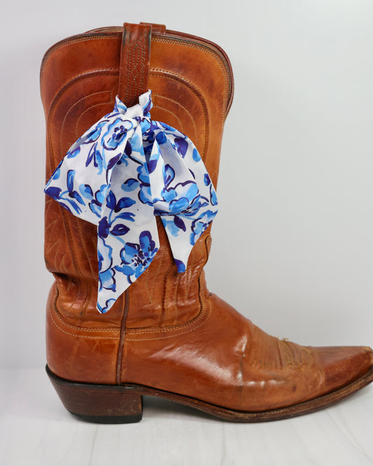 Serafina Scarf Bl Wht Floral