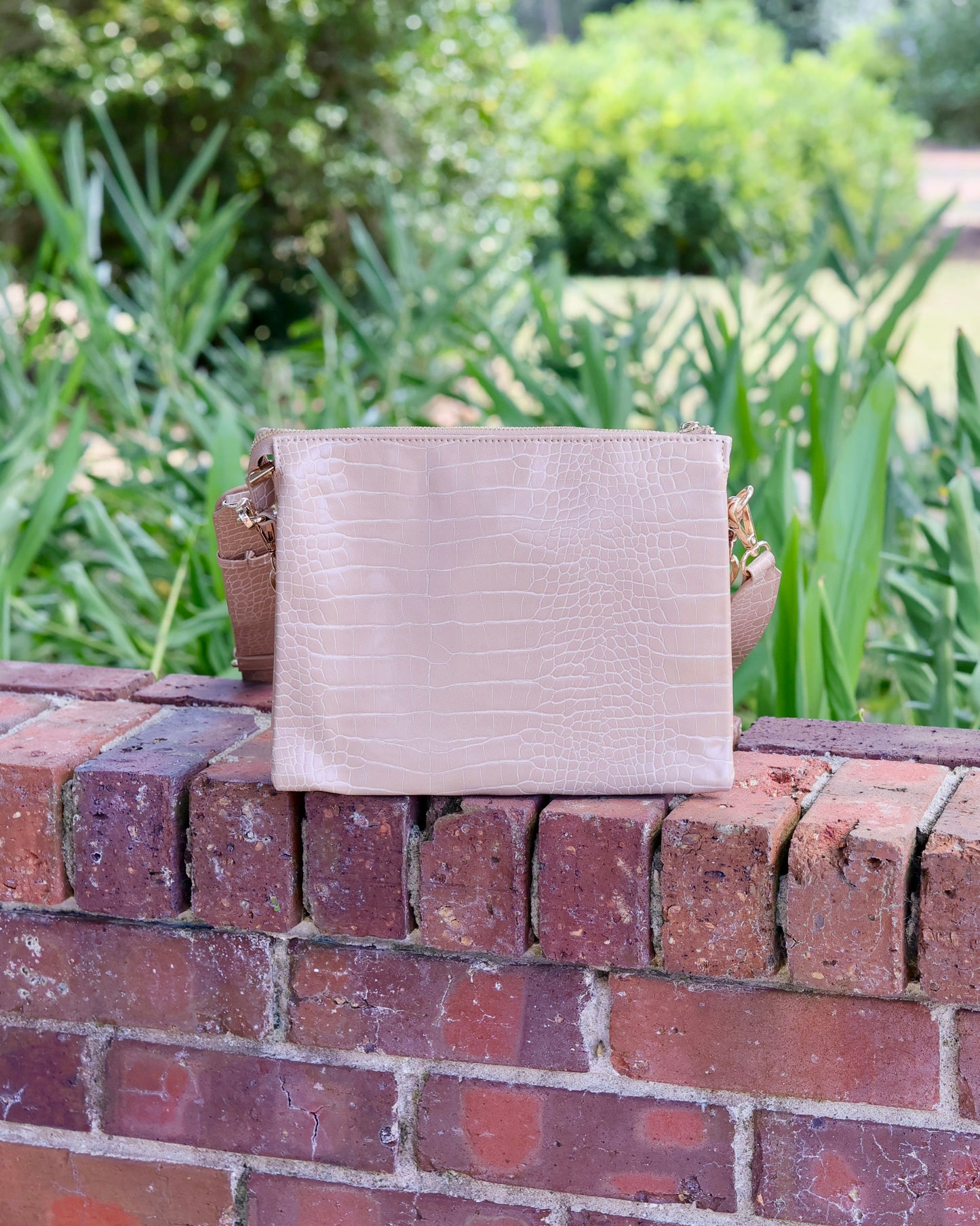 Ariana Crossbody - Latte EC