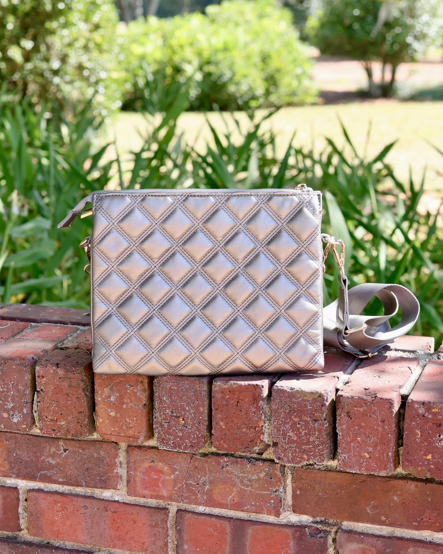 Ariana Crossbody - Black Pearl DQ