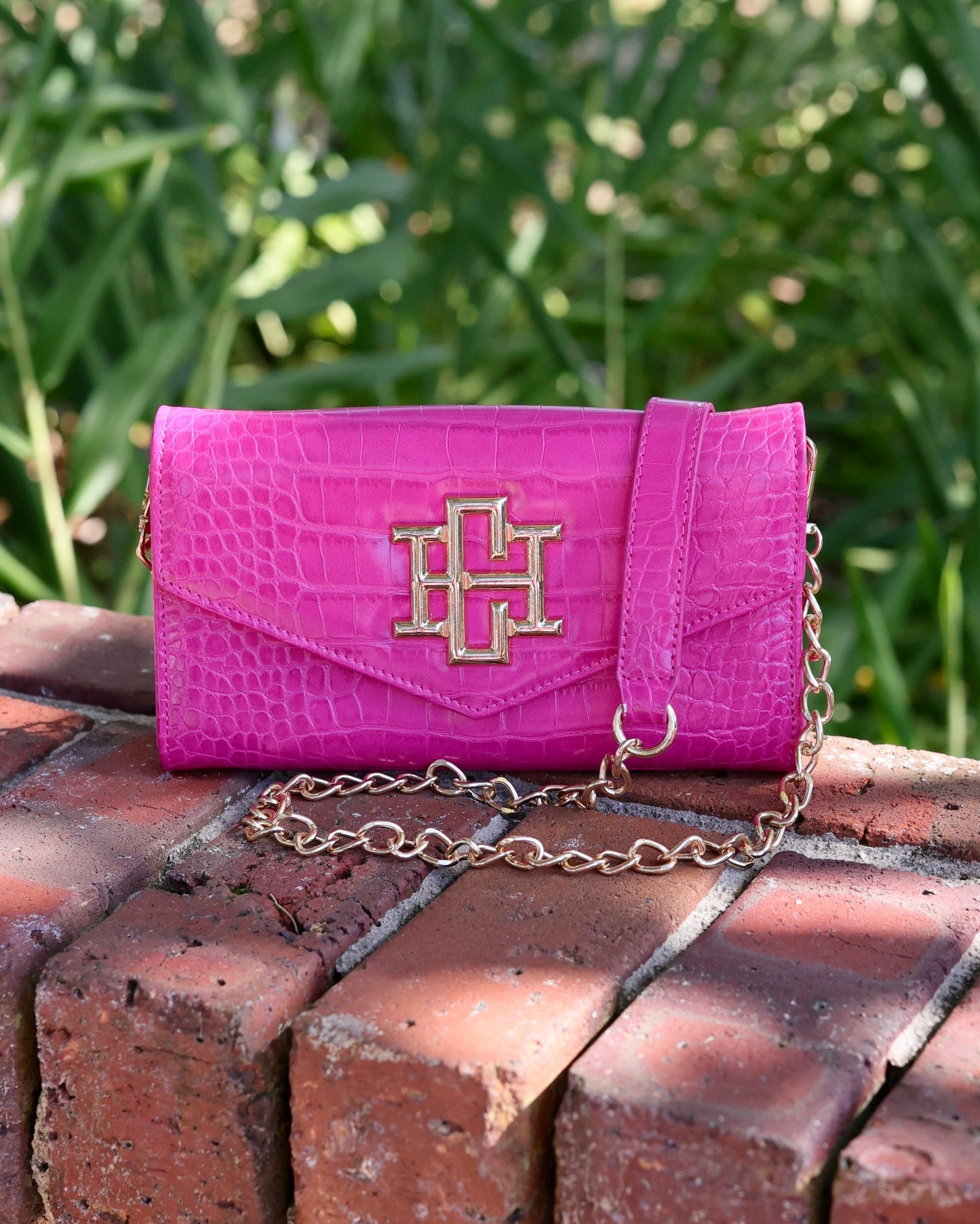 Carlington Clutch Crossbody Hot Pink EC