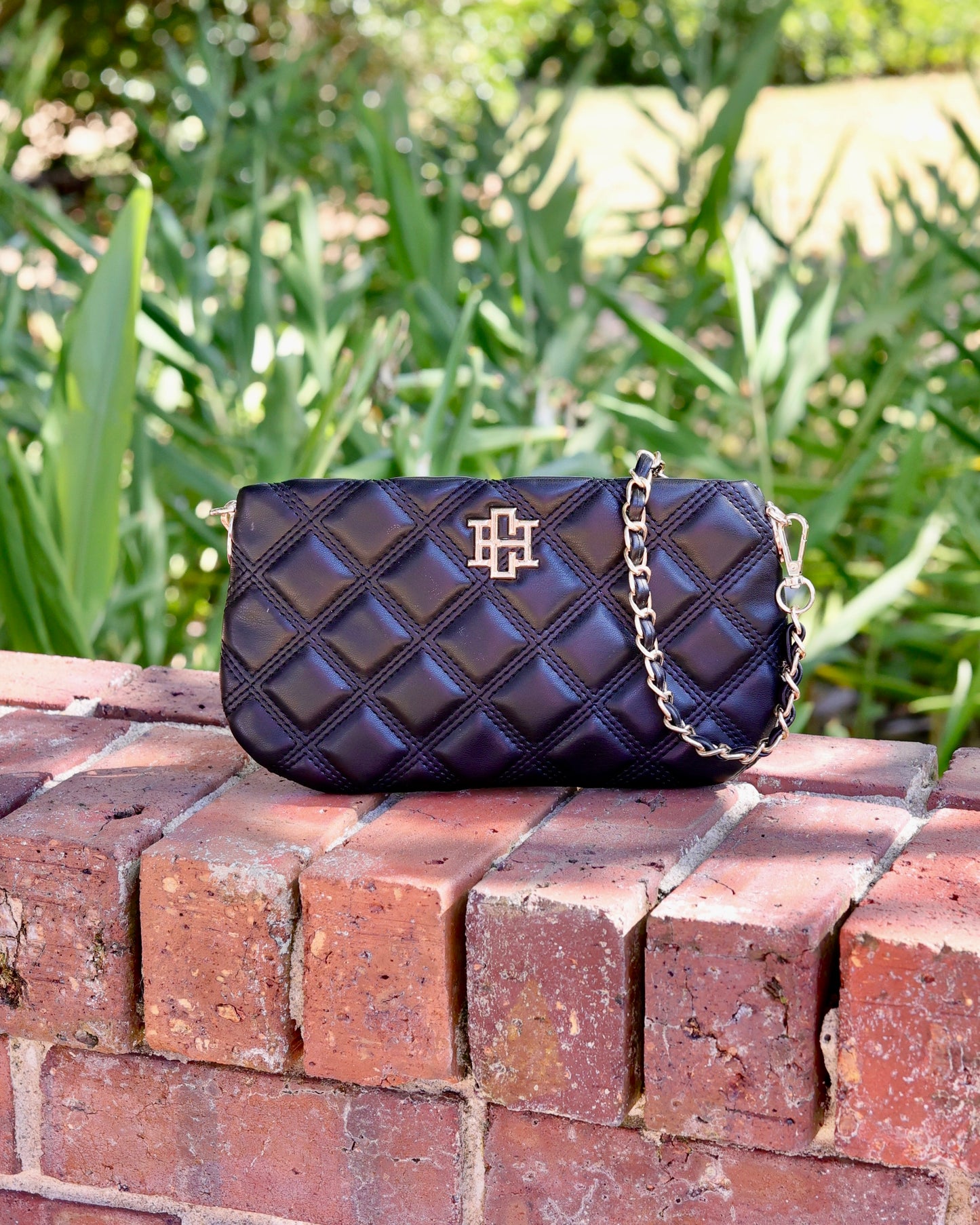 Livi Crossbody - Black DQ
