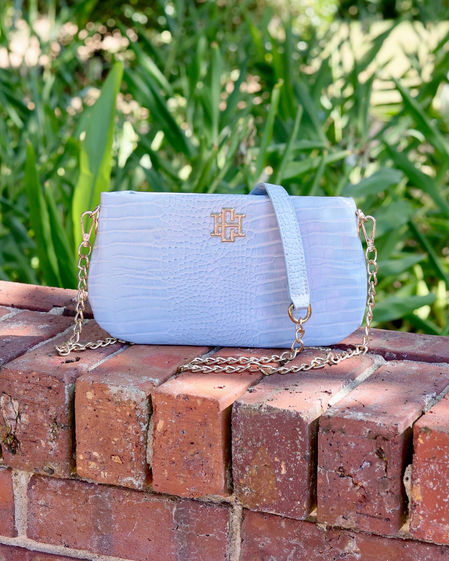Livi Crossbody - Baby Blue EC
