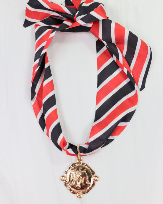 Donna Dog Charm Gold