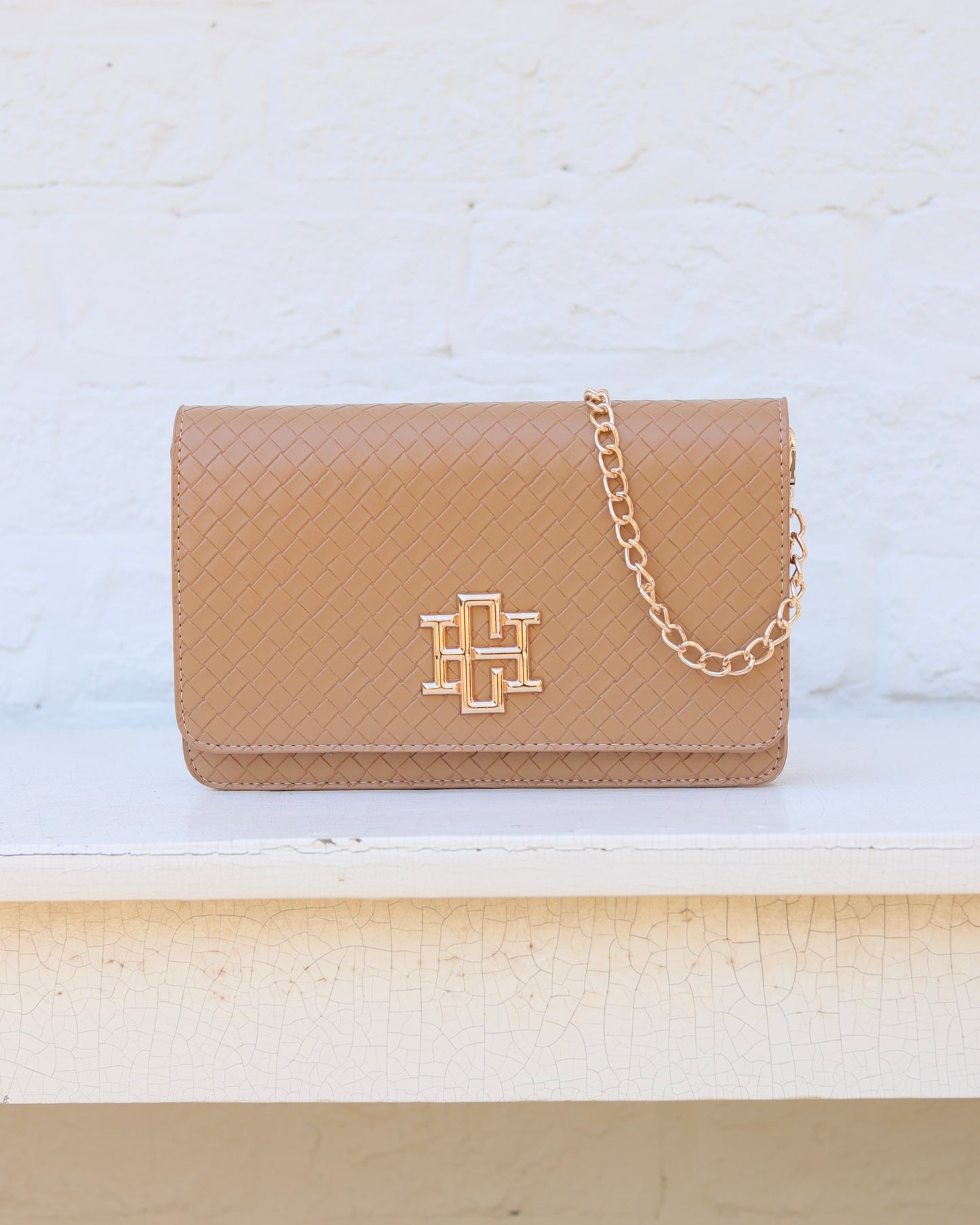 Bryn Clutch/Crossbody Woven Tan