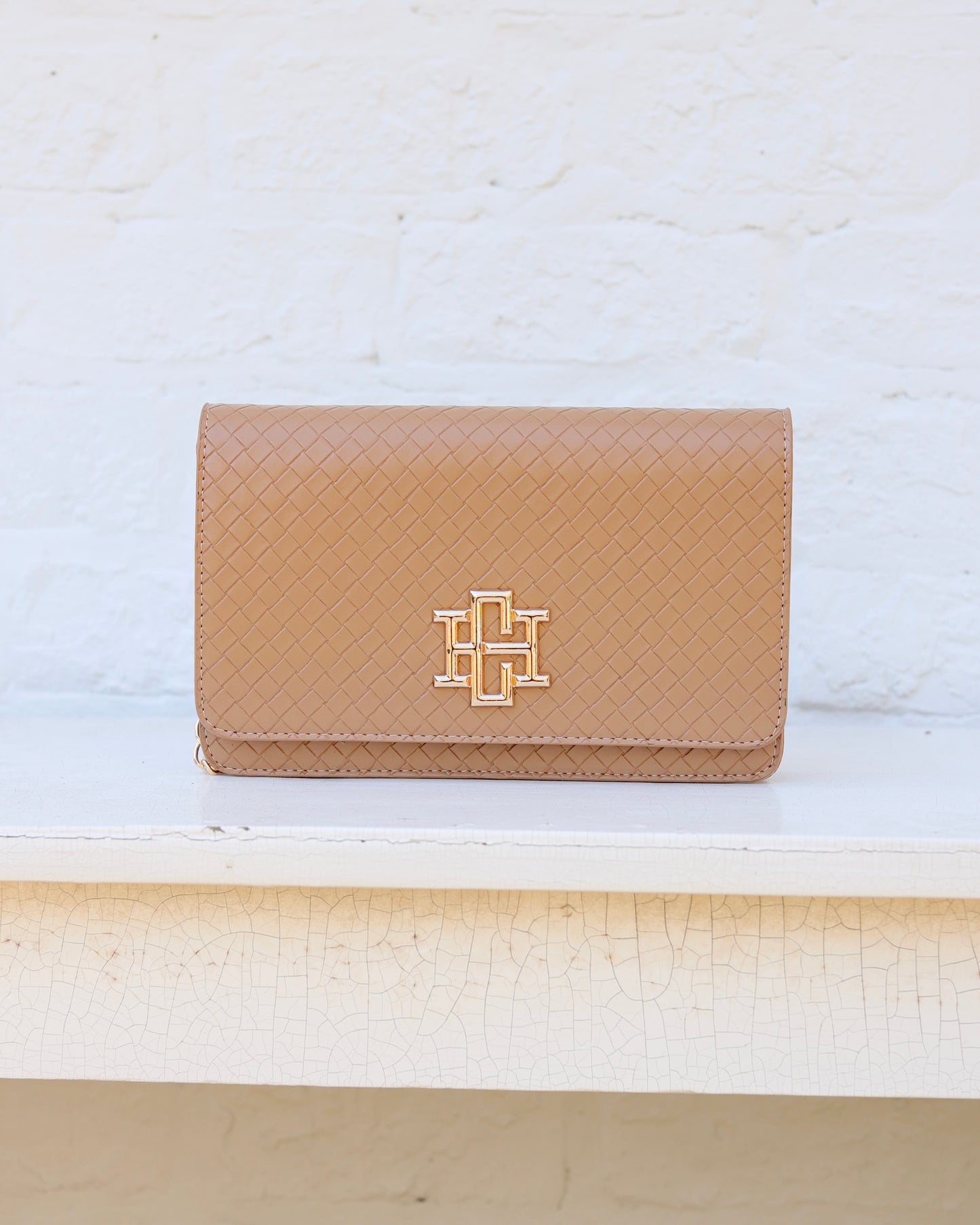 Bryn Clutch/Crossbody Woven Tan