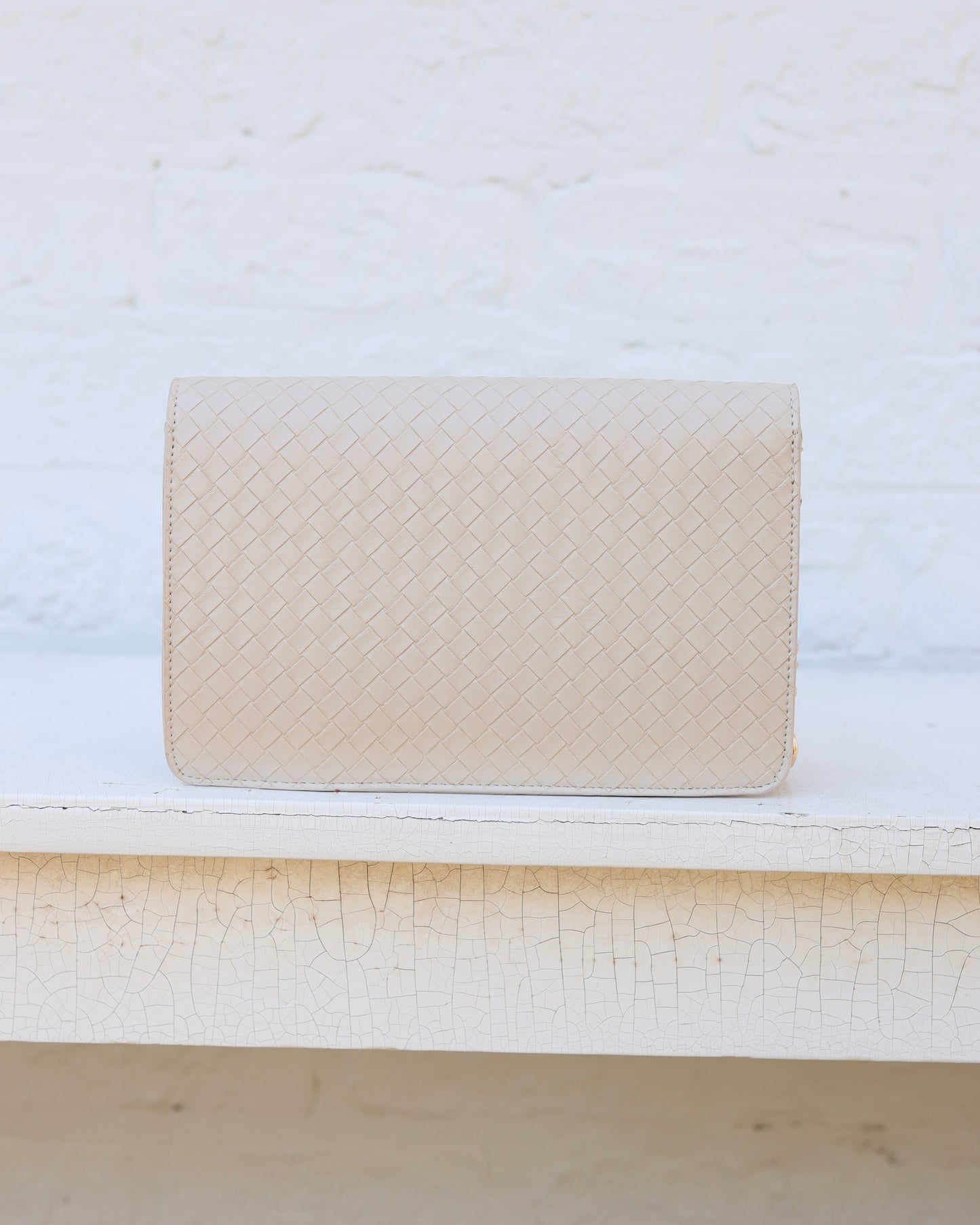 Bryn Clutch/Crossbody Woven Almond
