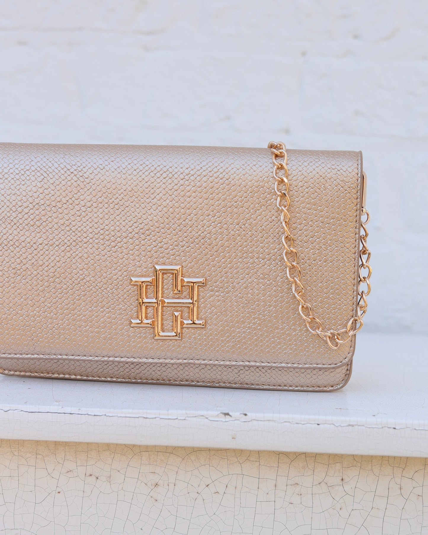 Bryn Clutch/Crossbody Woven Gold