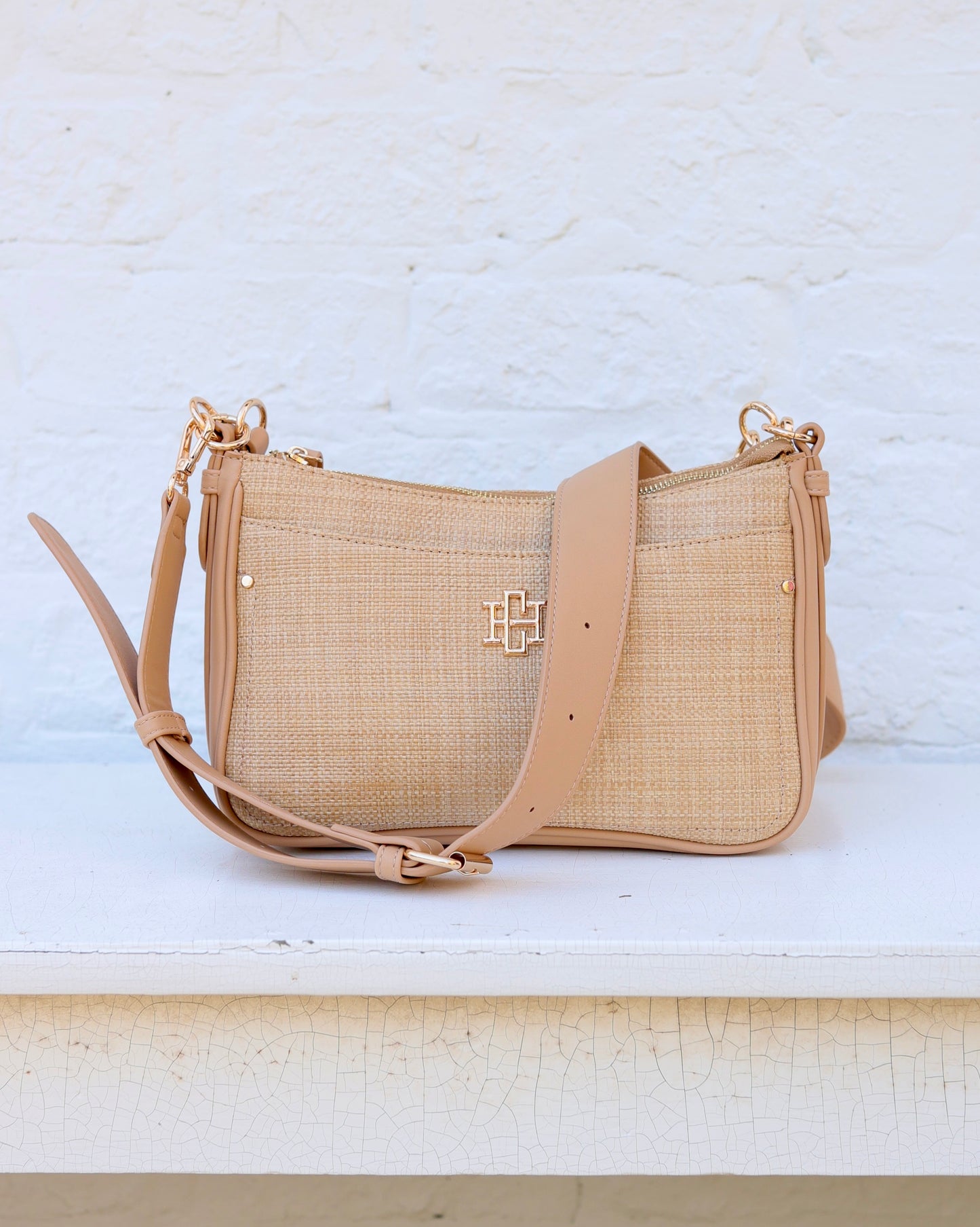 Paxton Crossbody with Pockets Natural