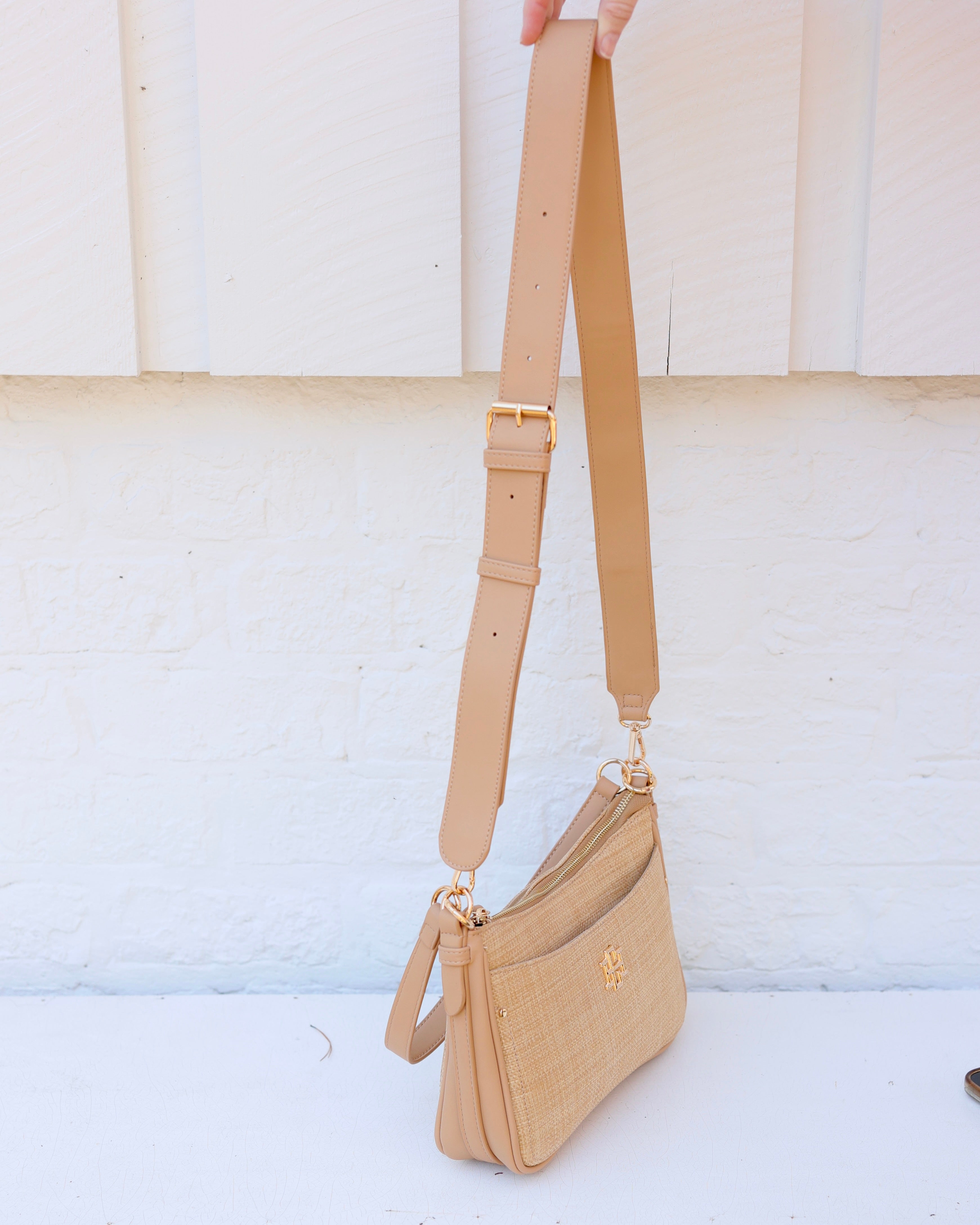 Paxton Crossbody with Pockets Natural – Caroline Hill