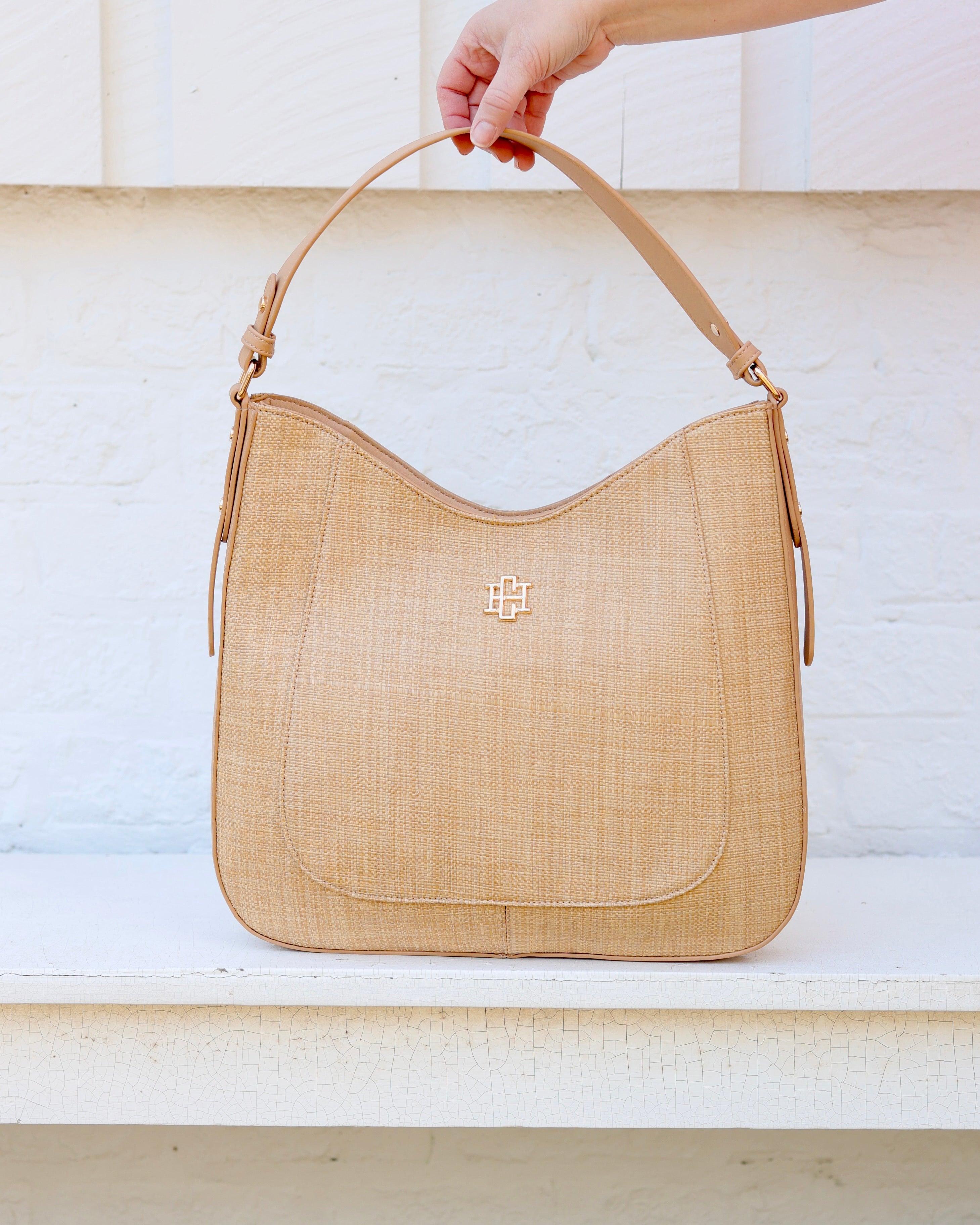 Hadlee Hobo Bag Natural – Caroline Hill