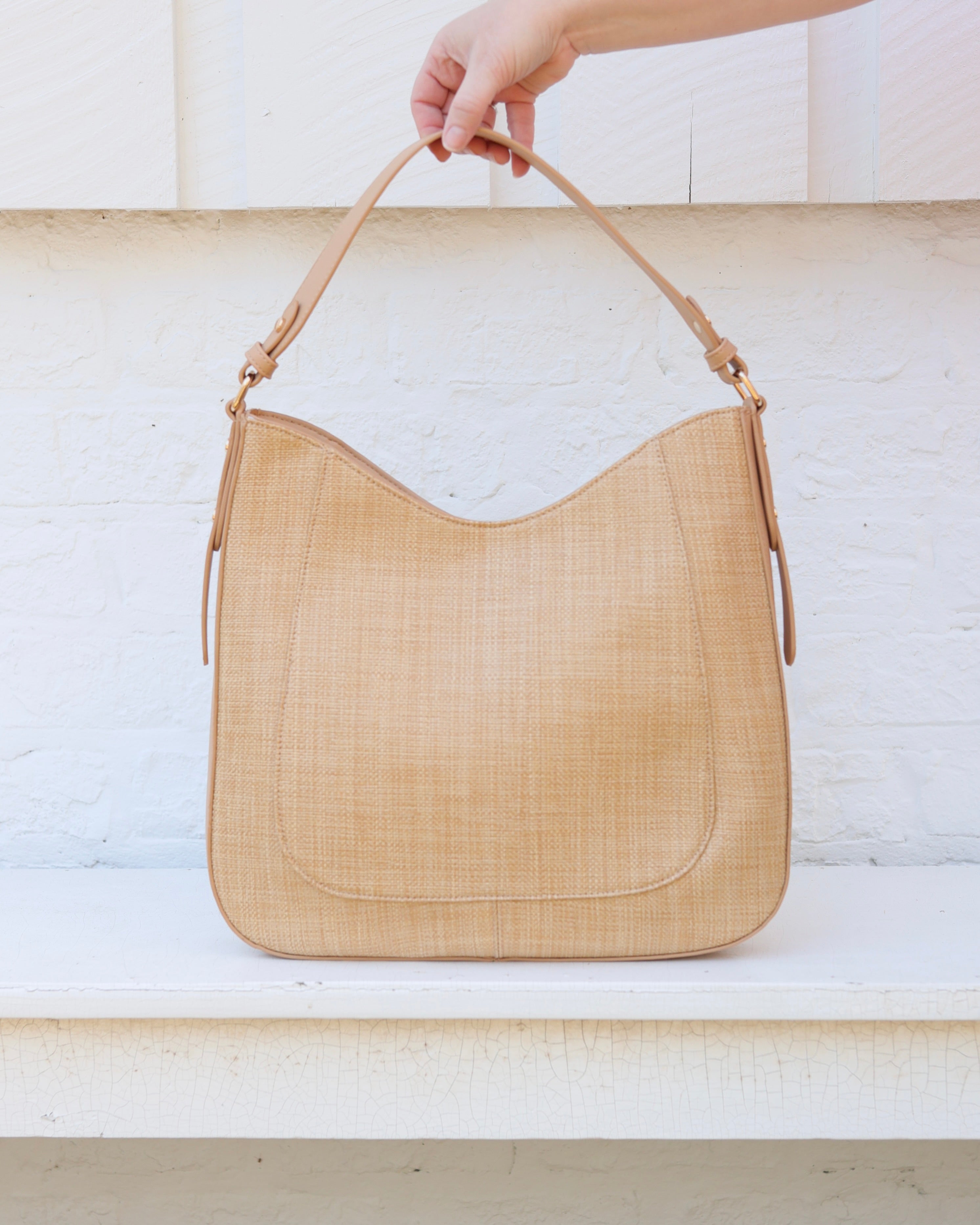 Hadlee Hobo Bag Natural – Caroline Hill