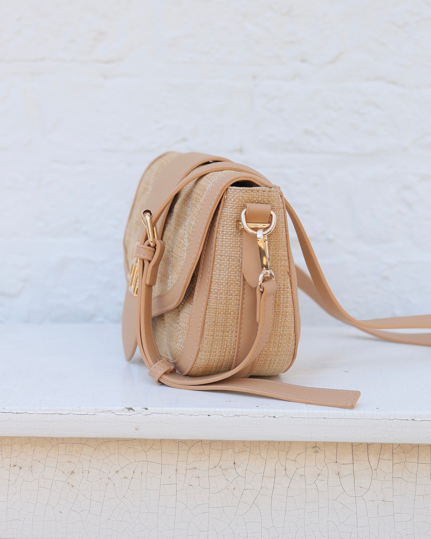 Griffin Crossbody Bag Natural DQ