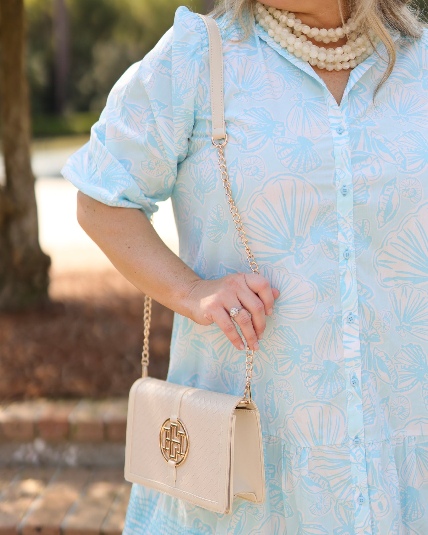 Cecilia Circle Logo Handbag Woven Almond