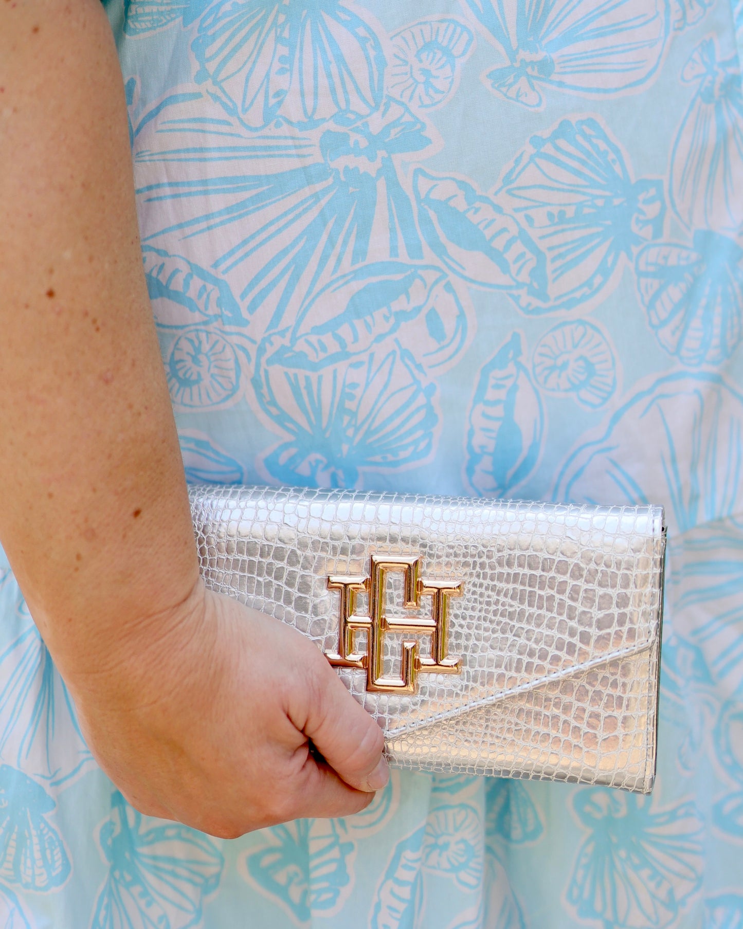 Carlington Clutch/Crossbody Silver EC