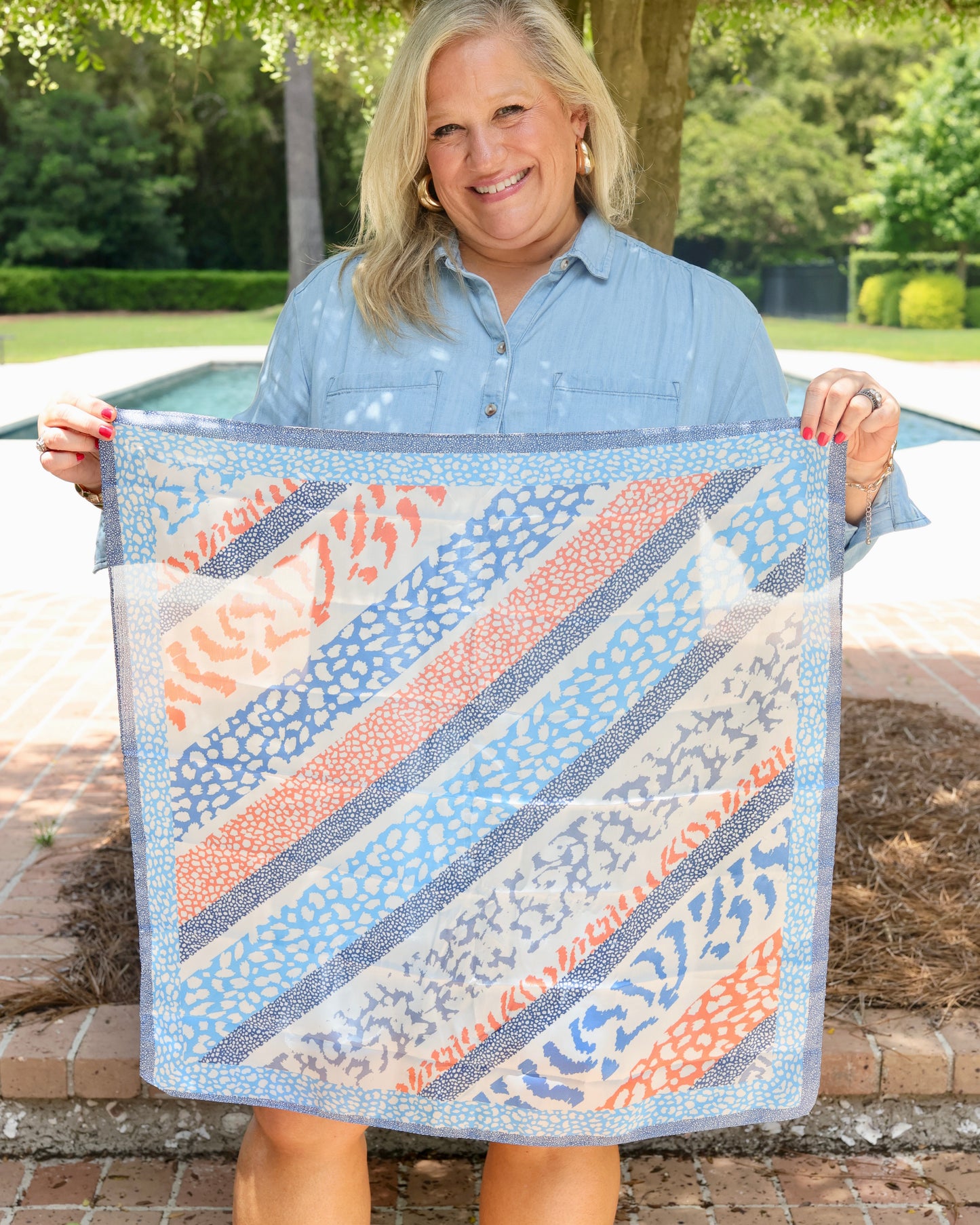 Mara Animal Print Scarf Blue Orange