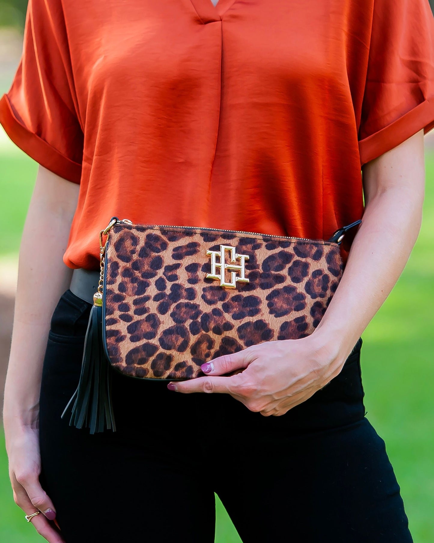 Madelyn Clutch Crossbody Spotted Saddle