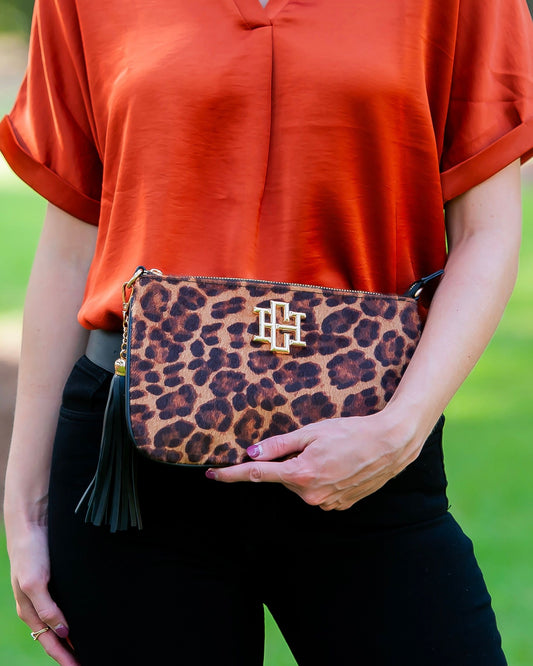 Madelyn Clutch Crossbody Spotted Saddle