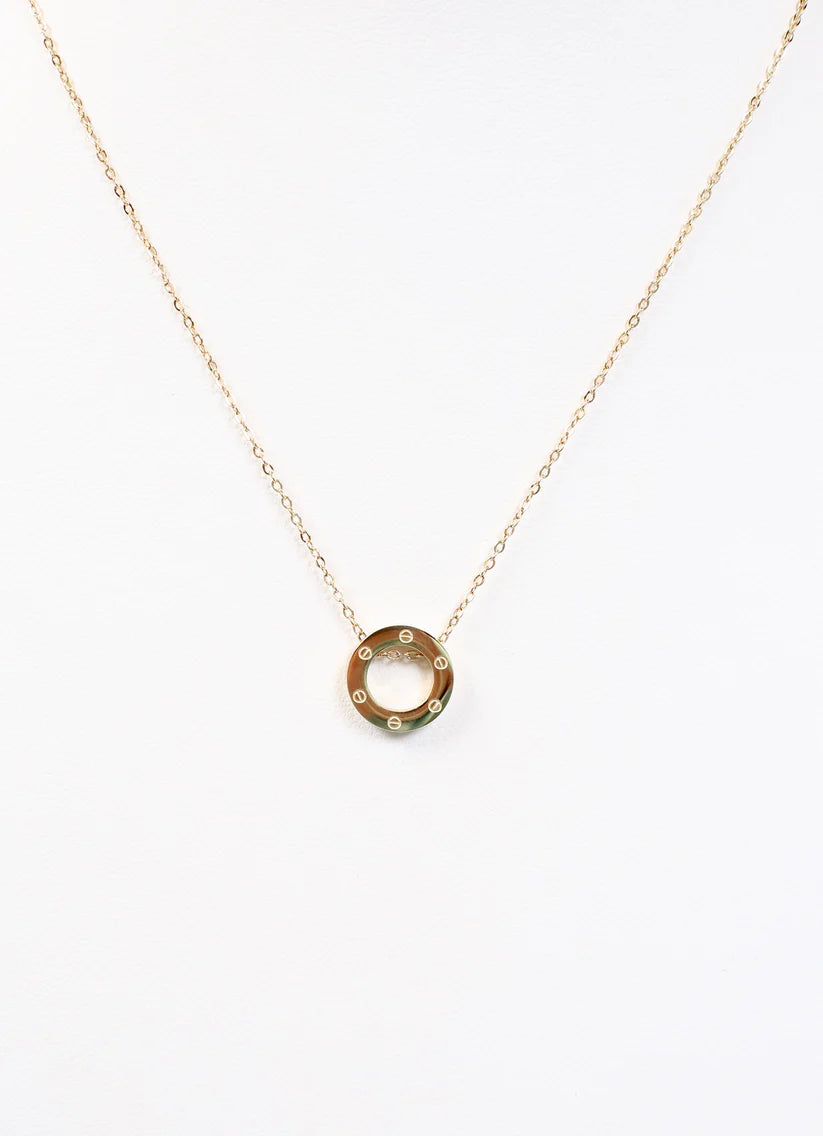 Britannia Circle Charm Necklace Gold