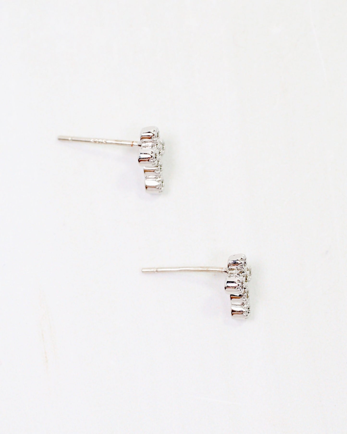 Royal Oak CZ Cross Stud Earring WR Silver