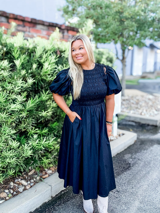 Annalee Smocked Top Midi Dress Black