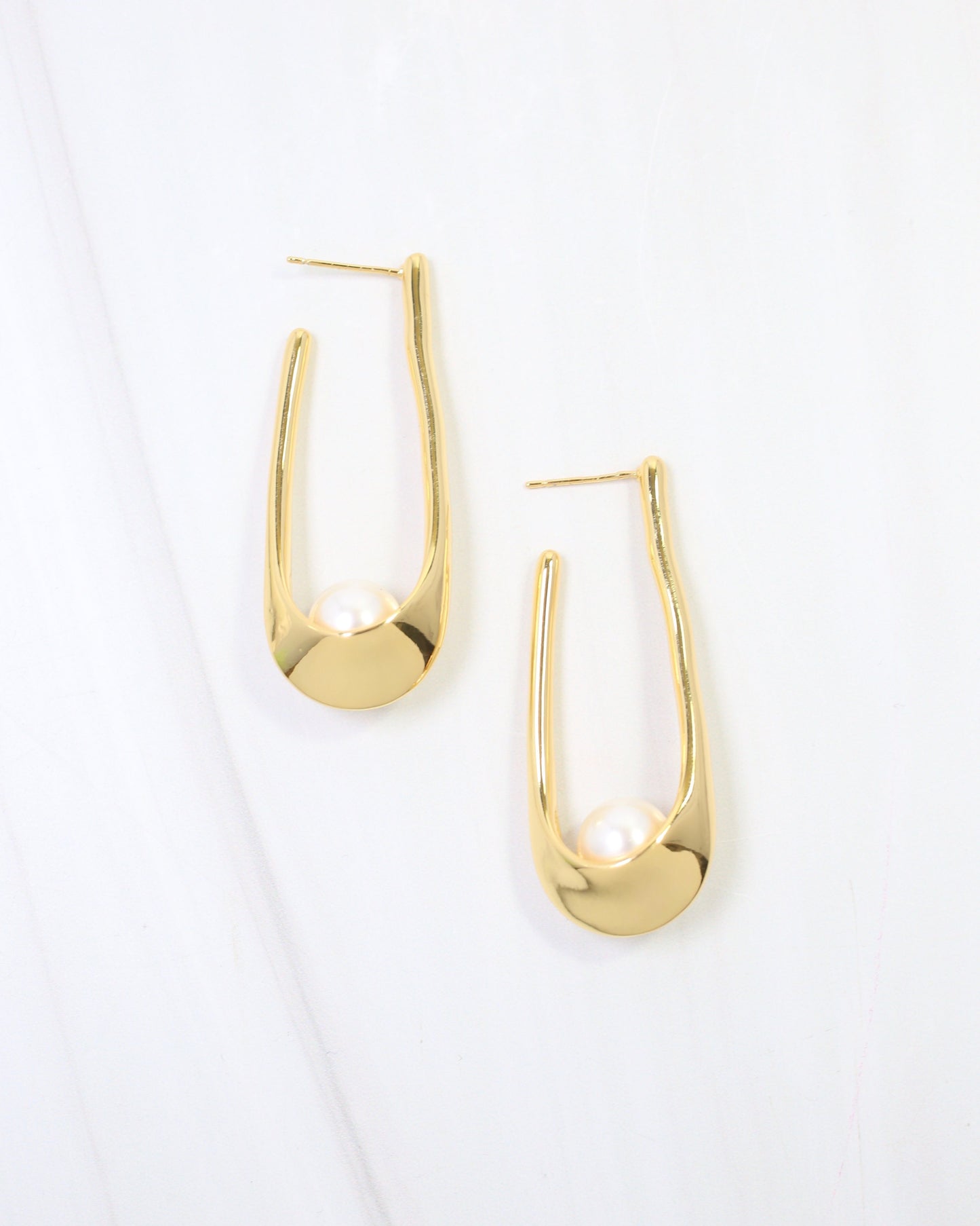 Long Beach Hoop Earring with Pearl WR Gold