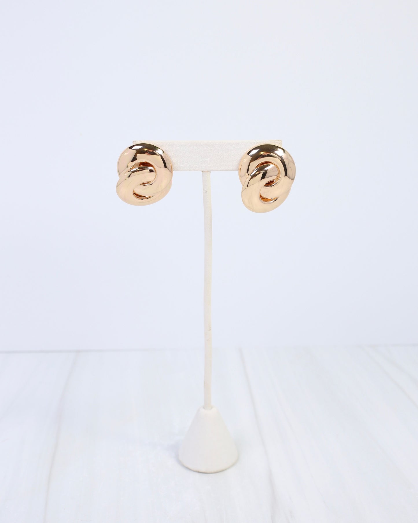 Crown Point Double Link Earring Gold