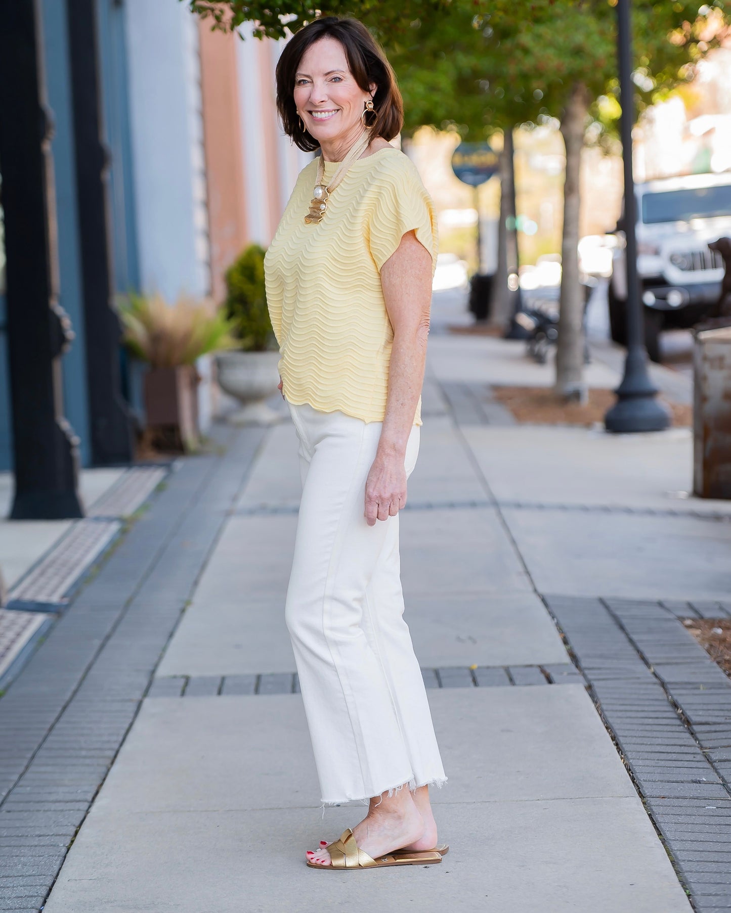 Sunny Scallop Pattern Top-Yellow