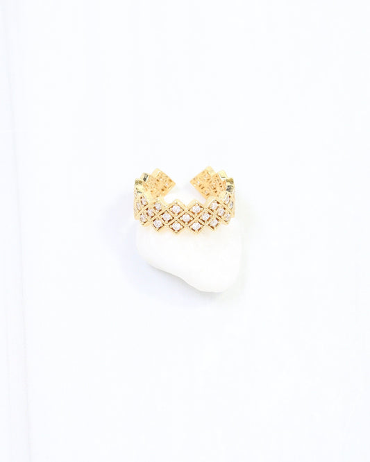 Nikki CZ Triangle Ring WR Gold