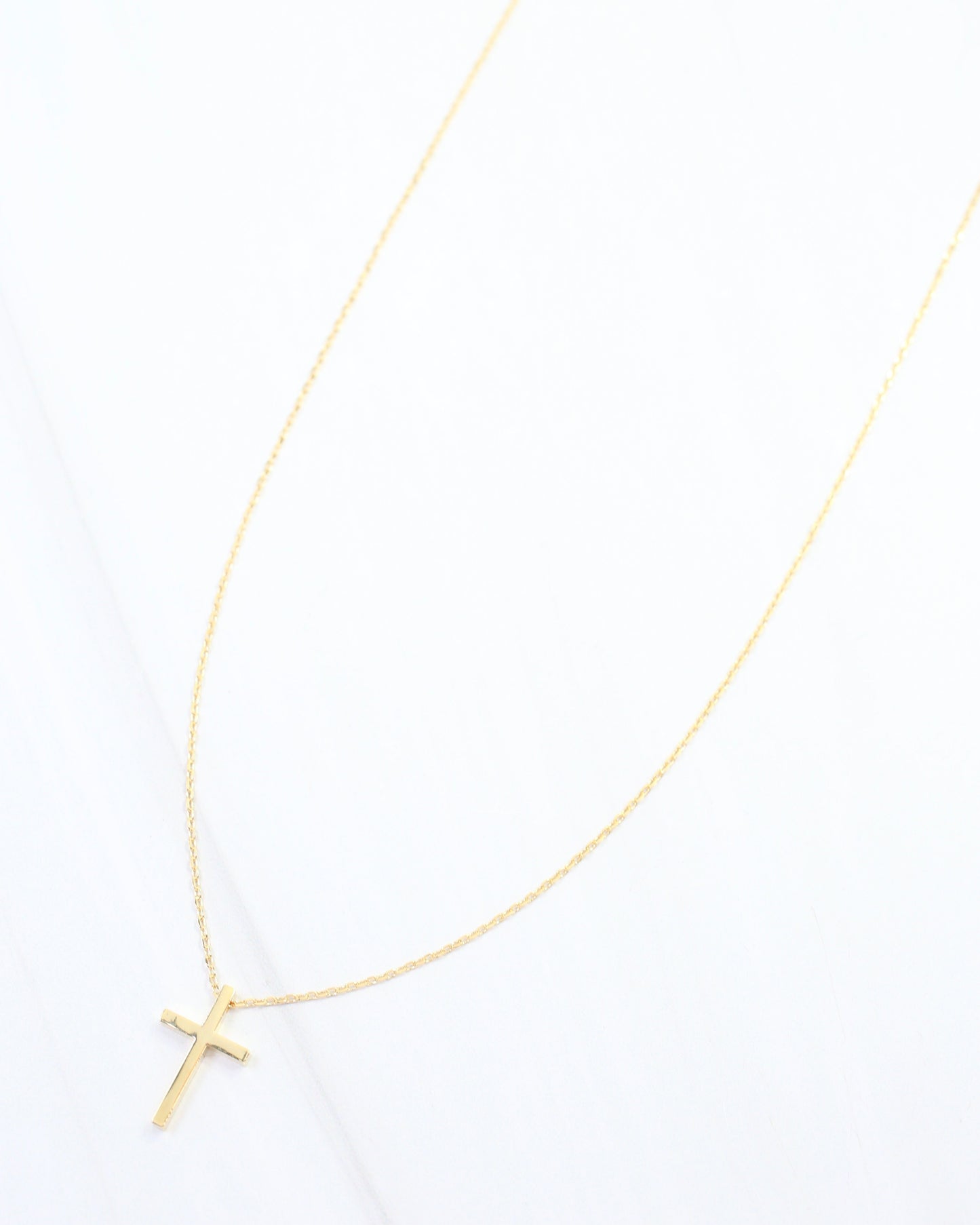 Lillian Cross Necklace WR Gold