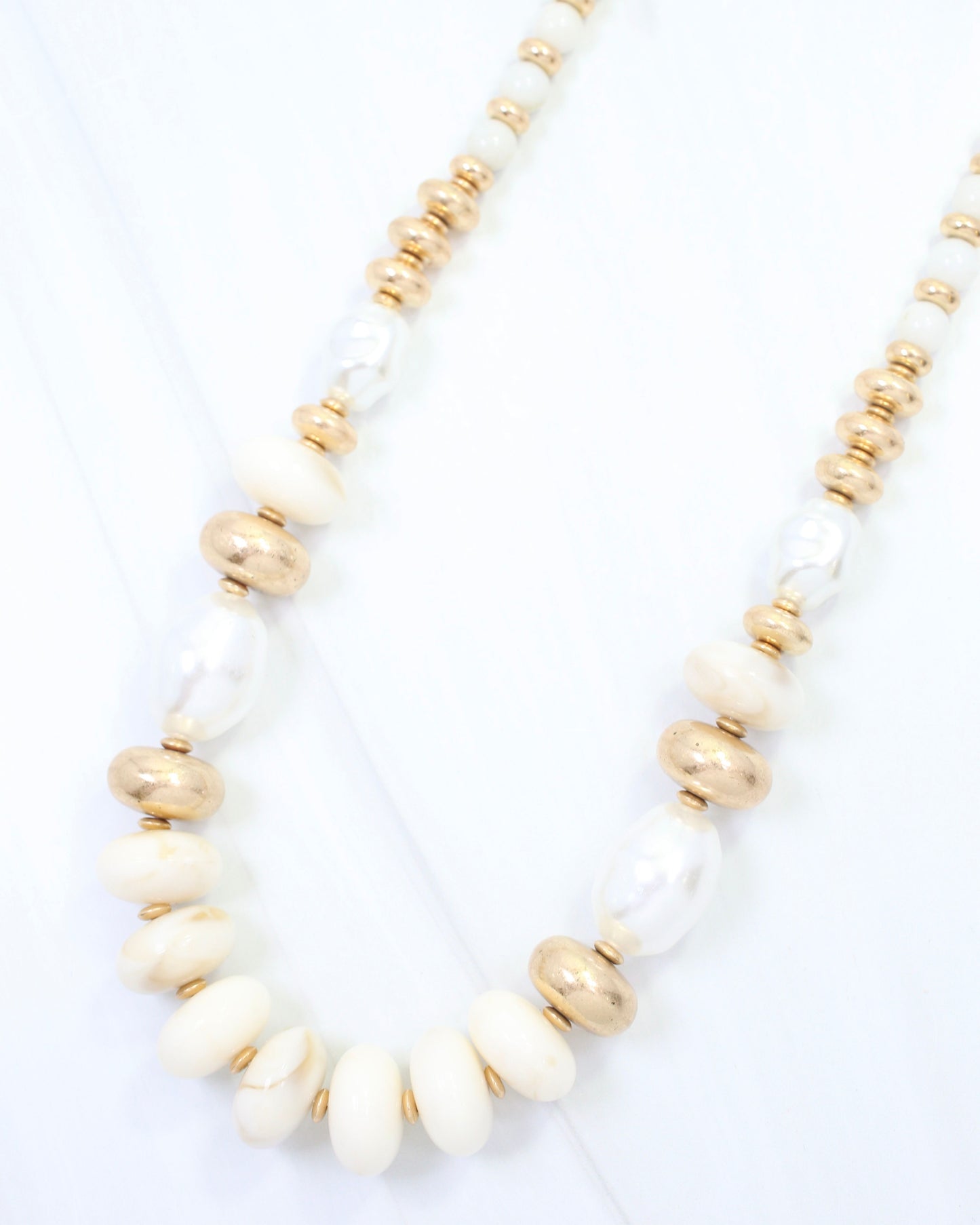 Abenger Beaded Necklace White