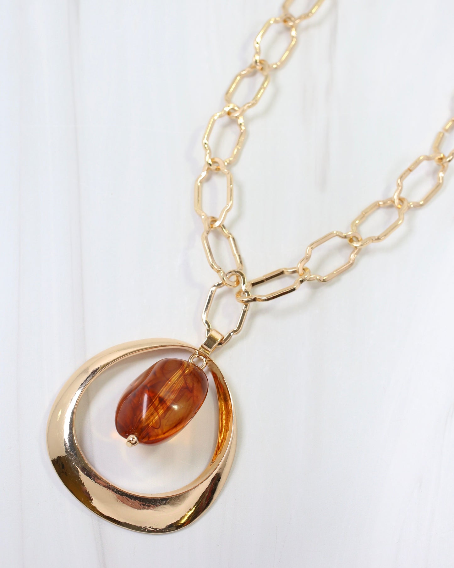 Amberly Oval Pendant Geometric Chain Necklace Gold