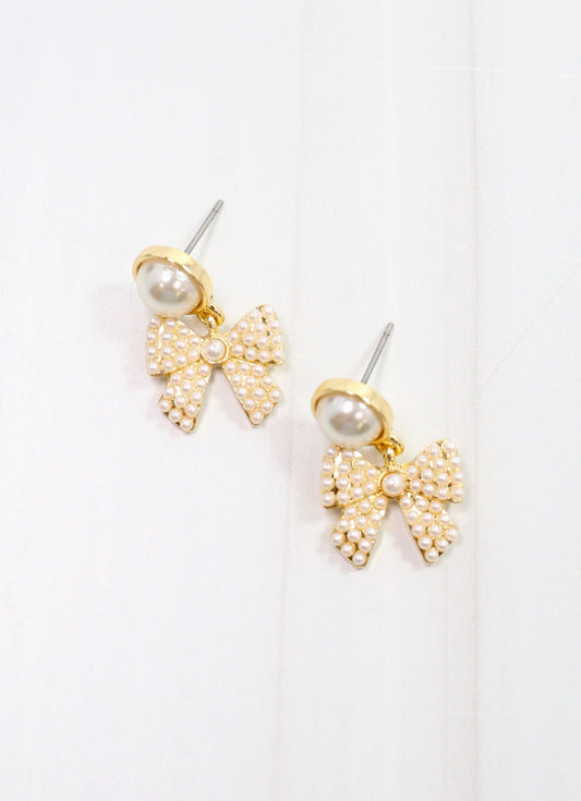 Pacifico Pearl Bow Earring Ivory